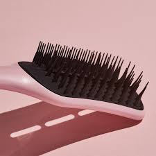 The only issue is that there are dozens if not hundreds of similar products to choose from, making it hard to find the right one. How To Pick The Best Tangle Teezer Blow Drying Brush Tangle Teezer