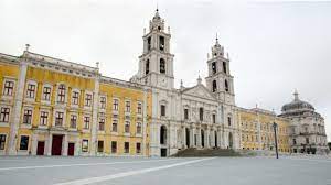 Palácio nacional de mafra terreiro d. Palacio Nacional E Convento De Mafra Www Visitportugal Com