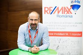 O afacere in franciza, primita la cheie, poate sa fie inceputa cu mai putin de 5.000 de euro si te scuteste de multe batai de cumpararea unei francize pare astfel cea mai sigura si usoara metoda de reusita in afaceri, dar in realitate sunt mai multe motive pentru care francizarea nu e ceea ce pare. Franciza Re Max Cat CostÄƒ È™i Ce Beneficii Ai Ca Francizat