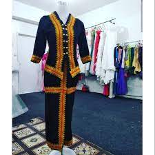 Pakaian tradisional kaum kadazan • masyarakat kadazan atau orang dusun merupakan penduduk majoriti sabah. Baju Tradisional Tradisi Sabah Kadazan Dusun Shopee Malaysia