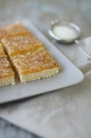 Wer wäre jetzt auch gerne eine schwedische prinzessin? Rezept Fur Schwedischen Silviakuchen Silviakaka 23qm Stil