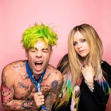 Avril lavigne and mod sun are soaking up the last days of summer together. Mod Sun Avril Lavigne Flames Euphoria