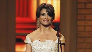 Paula abdul is an american dancer, choreographer, singer, songwriter, actor, and television personality. Perawatan Kulit Dan Tubuh Ala Paula Abdul Di Usia 57 Tahun Teras Id