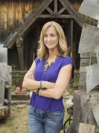 Lara Spencer Talks Hip Replacement Surgery at Age 47