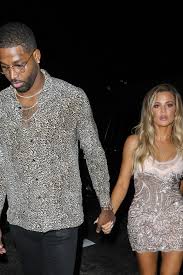 Since malibu has become famous for its ufo sightings, khloe & tristan go hiking into the wilderness in search of extraterrestrial evidence on. Khloe Kardashian Tristan Thompson Nach Untreue Skandal Wieder Vereint Gala De