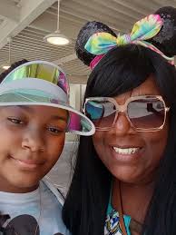 WXYZ-TV honors local mothers for Mother's Day