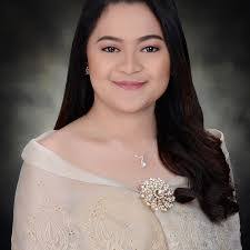 Josephine Pardo's Instagram, Twitter & Facebook