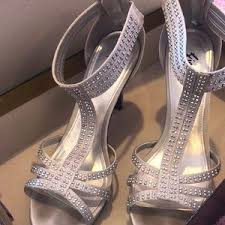 Fioni kandy kane heels