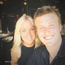 Easy Berry dessert Justine shares an easy berry cobbler. This original  video was produced by Network Media, LLC and Justine Kameron