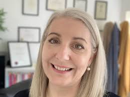 Mum's new life as therapist after three suicide attempts