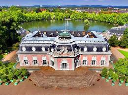 Fotos Die Schonsten Deutschen Burgen Und Schlosser Burgen Und Schlosser Schloss Benrath Burg