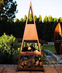 Edelrost Kaminofen Pyramide Mit Holzablagefach Kaminofen Kamin Edelrost