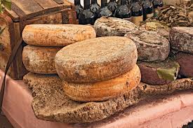 Le Casu Marzu Ce Fromage Qui Peut Vous Tuer Si Vous Le Mangez