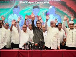 Senarai nama menteri besar termasuk ketua menteri sabah baru. Perikatan Nasional Sah Perintah Perak