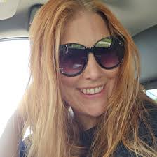 I've been keeping a secret... I waffled around for a few weeks wondering if  I should announce this or not. I never want to come across as anything but  genuine and something