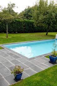 amenagement jardin avec piscine amenagement jardin piscine et jardin piscines modernes