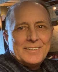 Kellie Buck's Instagram, Twitter & Facebook