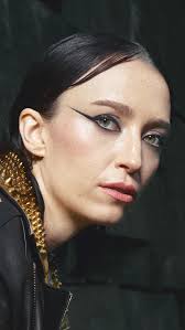 bts from “Slate” Published in @flanellemagazine featuring @sarah_mccall  @statemgmt #stylist @msmanthey #photographer @alexanderlovette #makeup by  me, @odilis.trinidad #hair @alejo25 #nailtech @nailsbymrscin . . . . .  #editorial #fashion ...