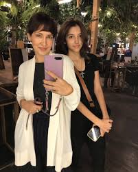 Maytê Piragibe posa com a filha e fãs apontam semelhança: Gêmeas