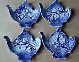 Free shipping on prime eligible orders. Coastal Royal Blue Cobalt White Ceramic Stoneware Blue Fish Spoon Rest Holder Spoon Rests Home Garden Worldenergy Ae