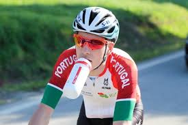 João almeida (caldas da rainha, portugal, 5 de agosto de 1998) es un ciclista portugués que destaca por ser un gran candidato las clasificaciones generales. Joao Almeida Apos Brilhar No Tour Do Futuro Quero Ser Voltista E Ganhar Corridas