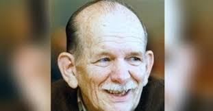 Bob Hollowell's Instagram, Twitter & Facebook