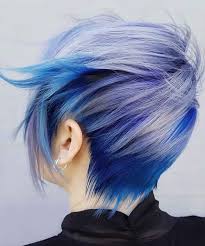 Speravi in un perfetto incrocio tra i capelli blu e quelli lilla? Capelli Viola 2022 Tendenze E Tonalita Di Moda 70 Immagini