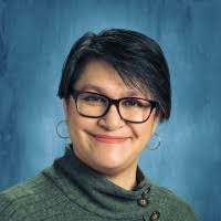 Jennifer Heinz's Instagram, Twitter & Facebook