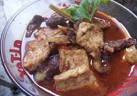 Surabaya punya menu khas yang sebaiknya jangan dilewatkan apabila ada kesempatan: Resep Krengsengan Daging Sapi Tahu Oleh Atik Winarsih Cookpad