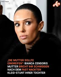 Die Mutter von Bianca Censori spricht sich nach dem viralen Stunt ihrer  Tochter und Kanye West bei den Grammys endlich aus. 😬 DETAILS gibt es in  den Kommentaren. 👇