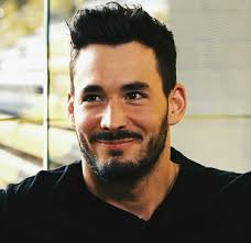Pulišić, pronounced krǐstijan mǎːte pǔliʃitɕ; Roman Burki Soccer Players Sport Player Face Men