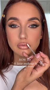 Maddison Grey Contact Lenses for Latte Makeup