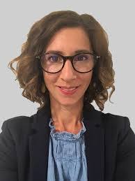 Bobbie Flint's Instagram, Twitter & Facebook