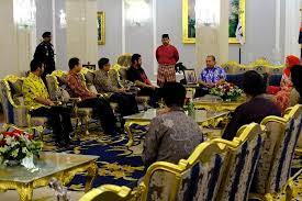 Datuk chiam with minister of mohe. Ministry Of Foreign Affairs Singapore Mfa Press Statement Visit By Singaporean Ministers To Johor For The Sultan Of Johor S Hari Raya Open House On 25 June 2017