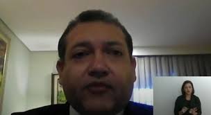 Ele é agora o único representante da região nordeste na atual composição do stf. Nunes Marques Pede Vista E Adia Decisao Sobre Parcialidade De Moro Noticias R7 Brasil