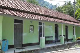 Cek harga tiket kapal pelni terbaru km sinabung, km lambelu, km egon, km dorolonda, km umsini, km tatamailau, km gunung dempo, km ciremai, km dobonsolo,km sirimau, km kelimutu, km bukit siguntang, km tilongkabila, km kelud, km tidar, km nggapulu, km binaiya, km awu, km lawit, km. G Akgulh1roikm
