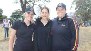 Students From The Glennie School Toowoomba Emily Wheatley Toowoomba Kate Price Augathella And Georgie Keating Education Coordinator Student Teaching Kids