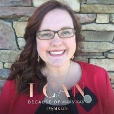 Aimee Holcombe's Instagram, Twitter & Facebook