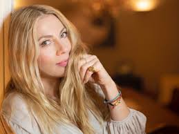 Η σμαράγδα καρύδη αποκαλύπτει για πρώτη φορά τον λόγο που δεν θέλει να γίνει μητέρα! Smaragda Karydh Ki Omws To Tolmhse H Megalh Allagh Sthn Emfanish Ths Iciao