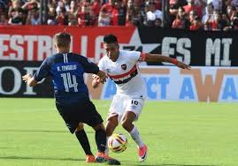 Primera division » talleres vs newells old boys. Superliga Talleres Supero A Newell S Y Se Afianza En Zona De Copa Sudamericana Diario 26