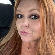 Suzanne Kirk (@suzannekirk87)