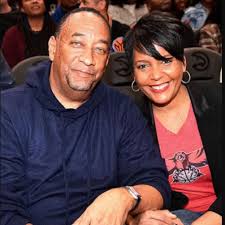 So, keisha lance bottoms, mayor of atlanta decide to speak to the people of atlanta. Derek Bottoms Wiki Bio Age Height Keisha Lance Bottom Husband