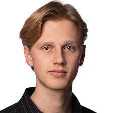 Jake Paul tvingades fly från Floyd Mayweather efter NBA-match