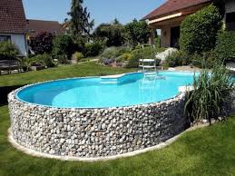 Poolgestaltung Poolgestaltung The Post Poolgestaltung Appeared First On Gartengestaltung Diy Schwimmbad Kleine Hinterhof Pools Hinterhof Pool Landschaftsbau