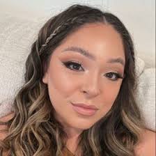 Sydney Bond (sydneyharan)