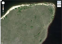 These are the top 25 satellite maps in 2020. 25 Strangest Sights On Google Earth Live Science