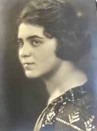 Isabel Mclaughlin's Instagram, Twitter & Facebook