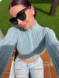 Paloma Hidalgo's Instagram, Twitter & Facebook