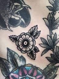 Simple But Cute By Philippe Fernandez Neotraditional Tattoos Floral Tattoo Sleeve Body Art Tattoos