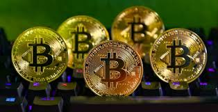 Unlike traditional currencies such as dollars, bitcoins are issued and managed without any central authority whatsoever: Rr5kck Lpd12lm